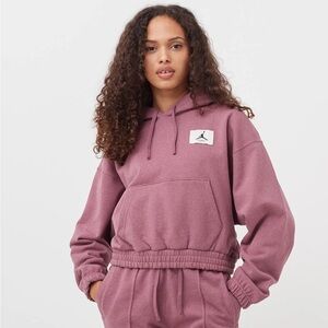 Jordan Women’s Essentials Cropped Fleece Hoodie